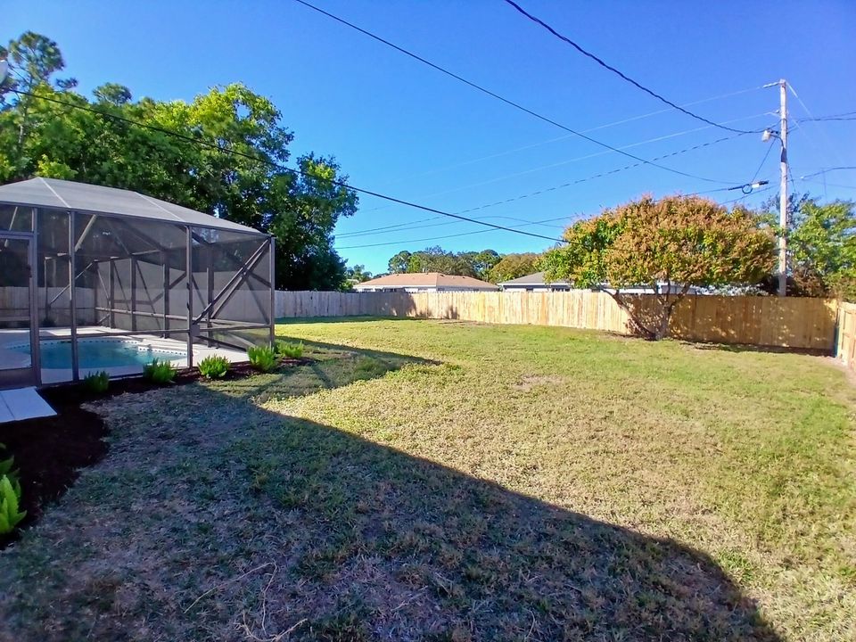 На продажу: $399,000 (3 спален, 2 ванн, 1135 Квадратных фут)