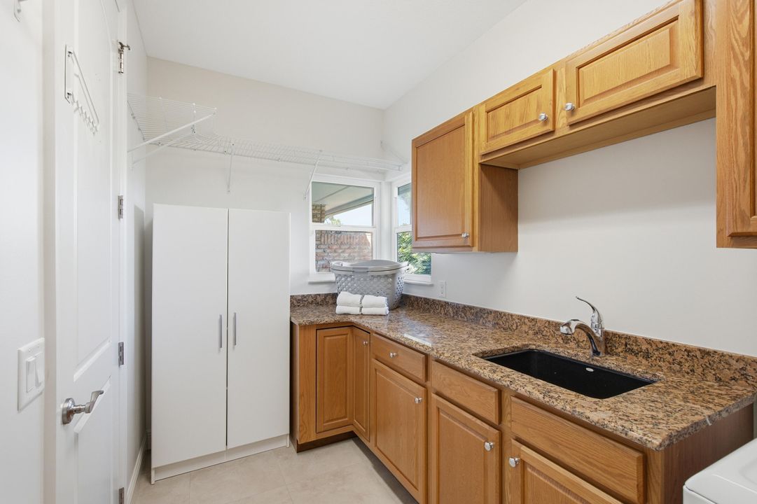 На продажу: $899,000 (3 спален, 4 ванн, 2886 Квадратных фут)