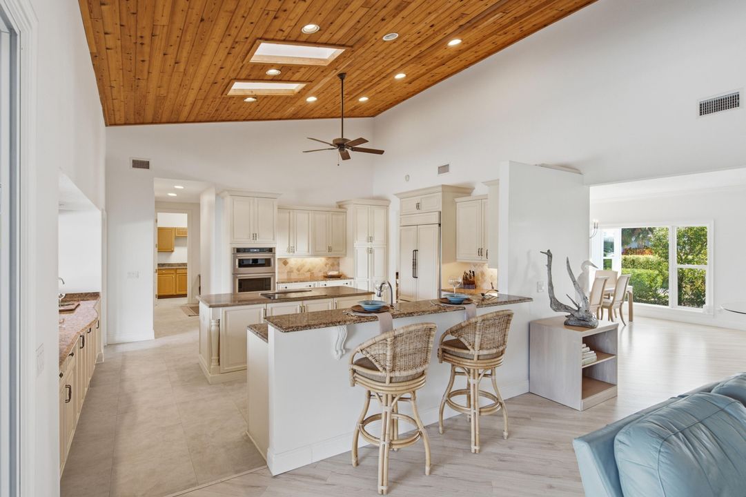 На продажу: $899,000 (3 спален, 4 ванн, 2886 Квадратных фут)