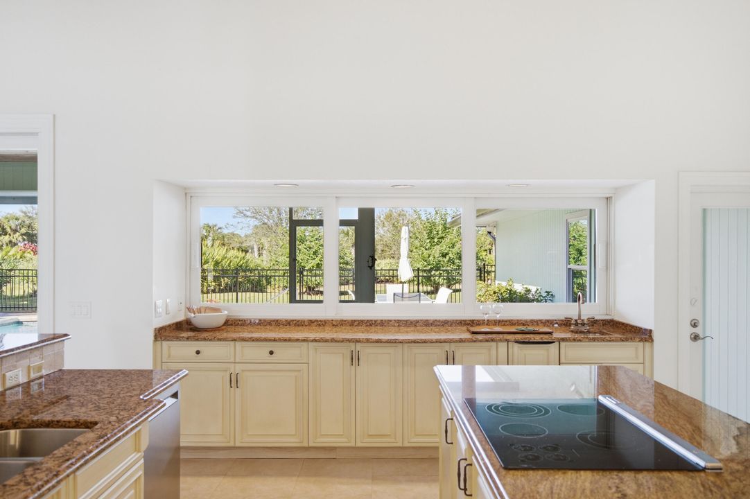 На продажу: $899,000 (3 спален, 4 ванн, 2886 Квадратных фут)