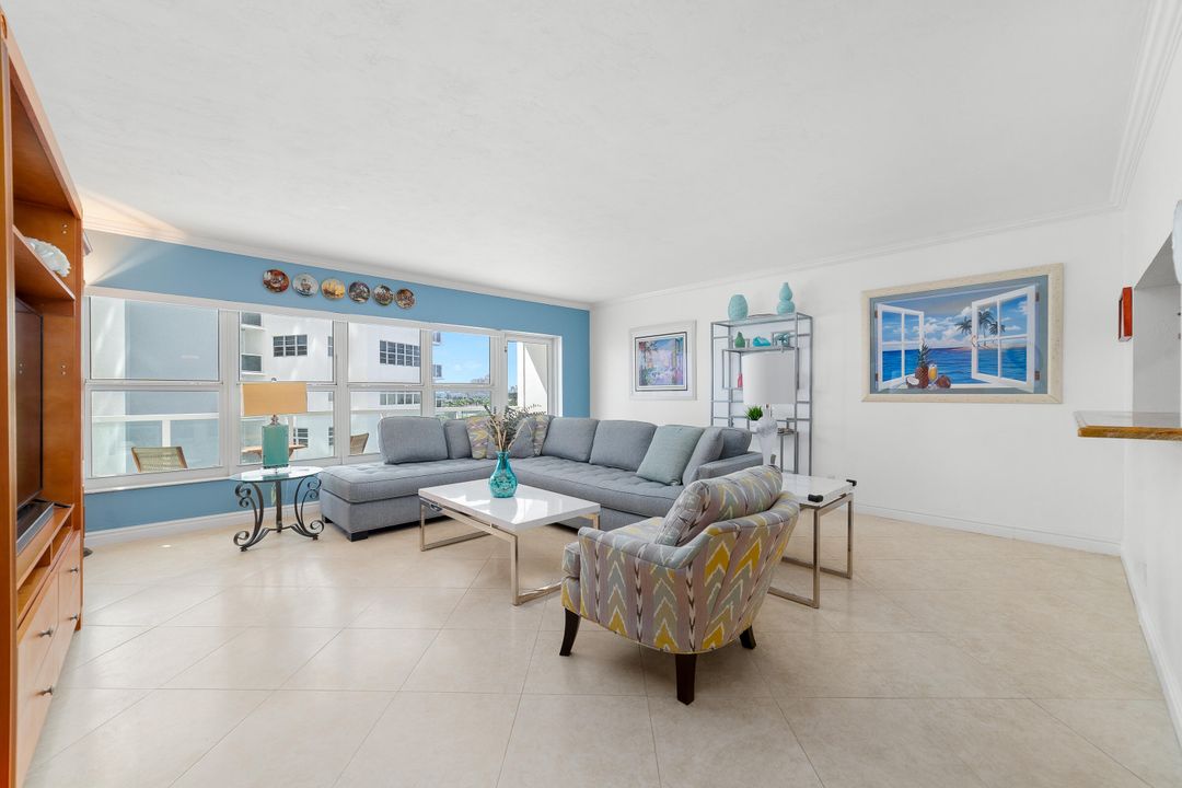 Active With Contract: $625,000 (2 beds, 2 baths, 1580 Square Feet)