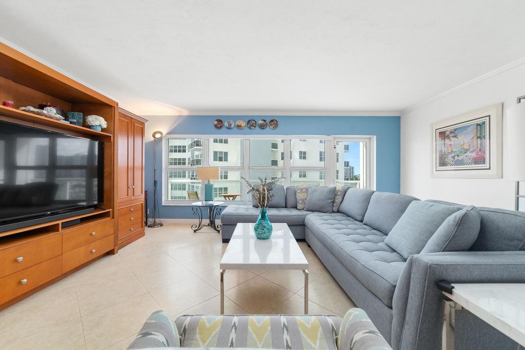 Active With Contract: $625,000 (2 beds, 2 baths, 1580 Square Feet)