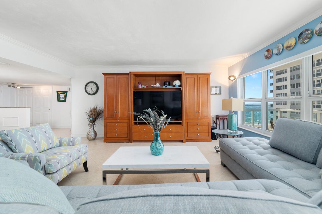 Active With Contract: $625,000 (2 beds, 2 baths, 1580 Square Feet)
