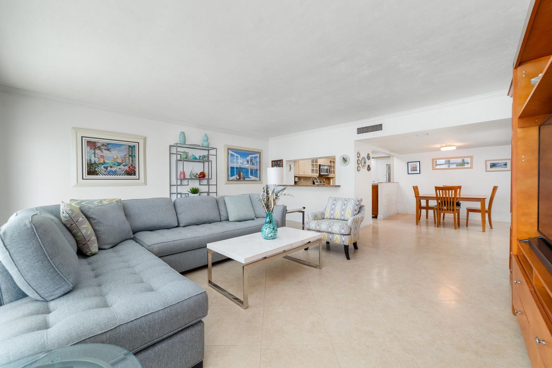 Active With Contract: $625,000 (2 beds, 2 baths, 1580 Square Feet)