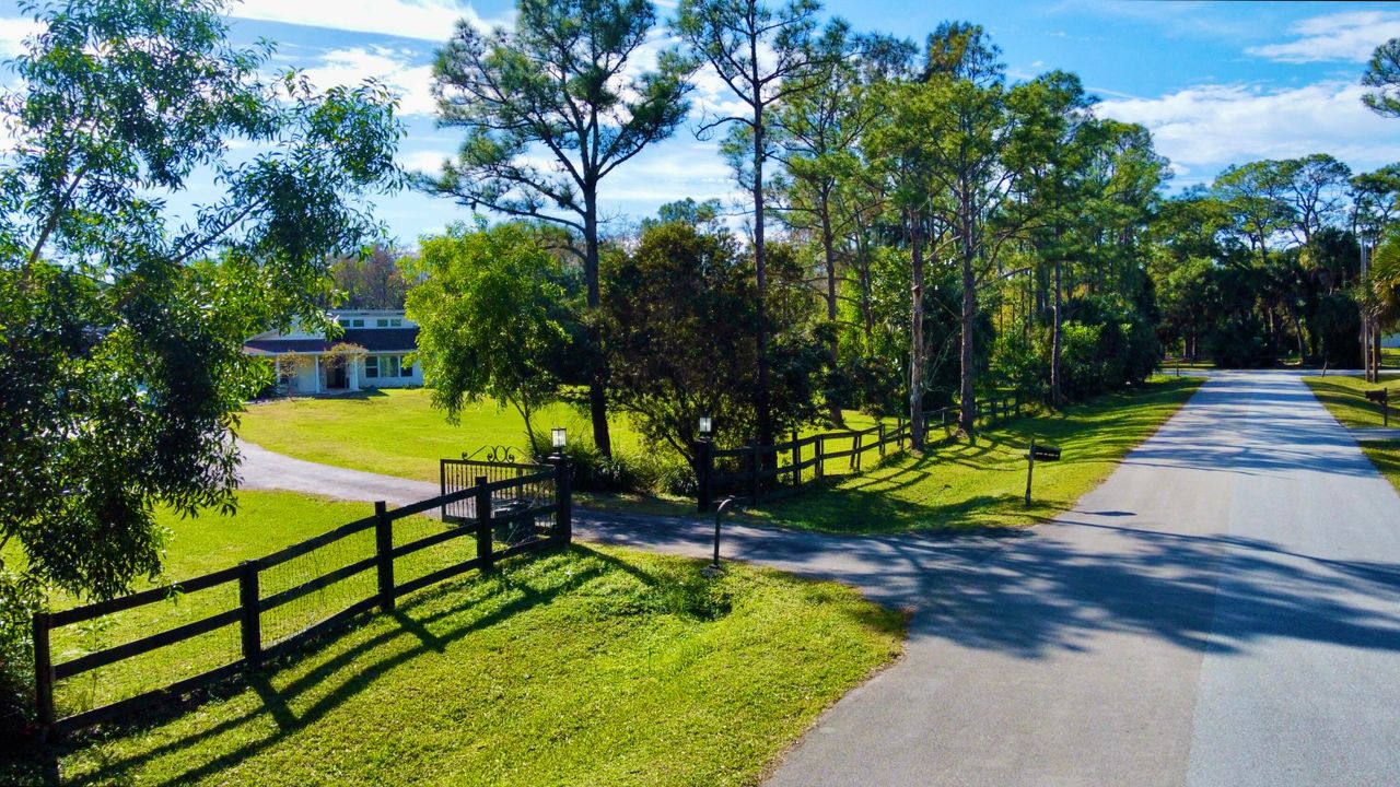 待售: $975,000 (4 贝兹, 2 浴室, 2166 平方英尺)