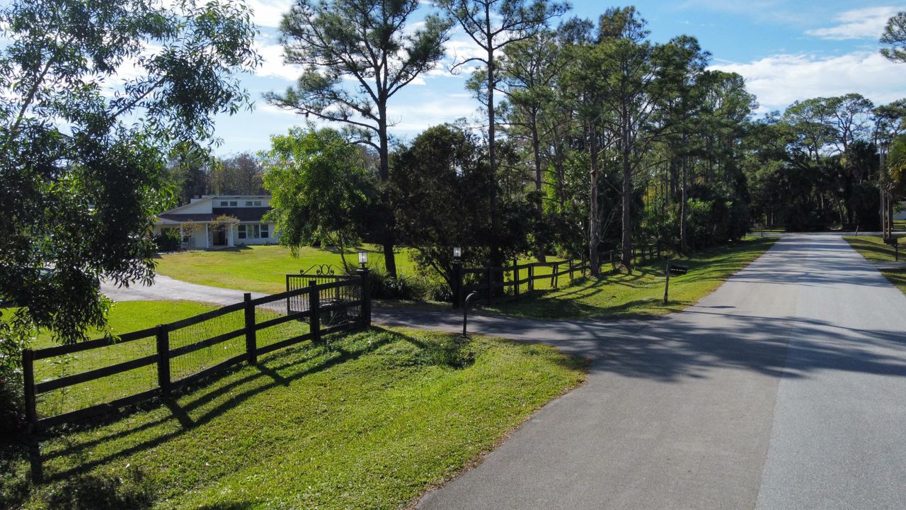 待售: $975,000 (4 贝兹, 2 浴室, 2166 平方英尺)