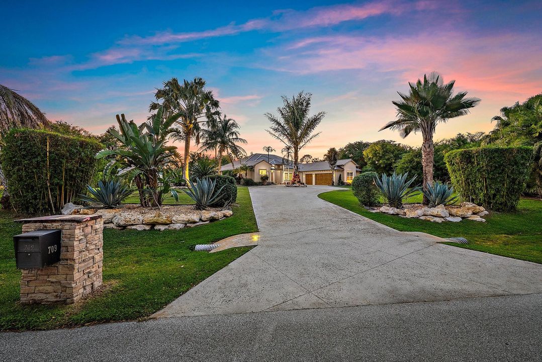 На продажу: $2,599,900 (4 спален, 4 ванн, 3667 Квадратных фут)