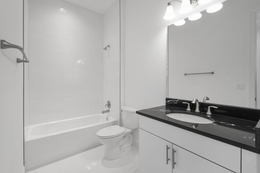 En Venta: $1,215,000 (4 camas, 4 baños, 3773 Pies cuadrados)