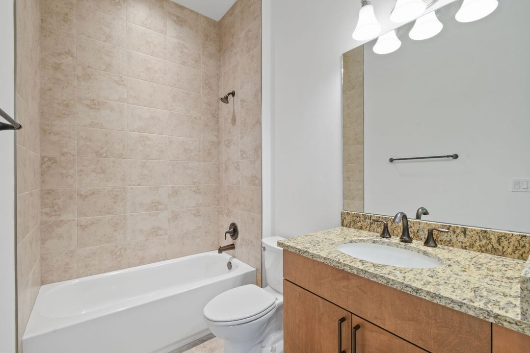 En Venta: $1,215,000 (4 camas, 4 baños, 3773 Pies cuadrados)