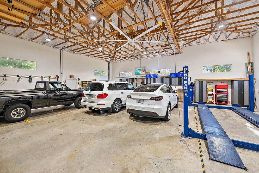 На продажу: $2,599,900 (4 спален, 4 ванн, 3667 Квадратных фут)