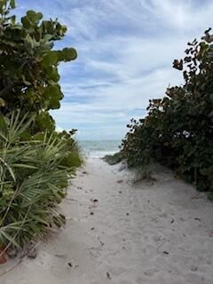 На продажу: $298,000 (3 спален, 1 ванн, 1283 Квадратных фут)