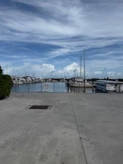 На продажу: $298,000 (3 спален, 1 ванн, 1283 Квадратных фут)