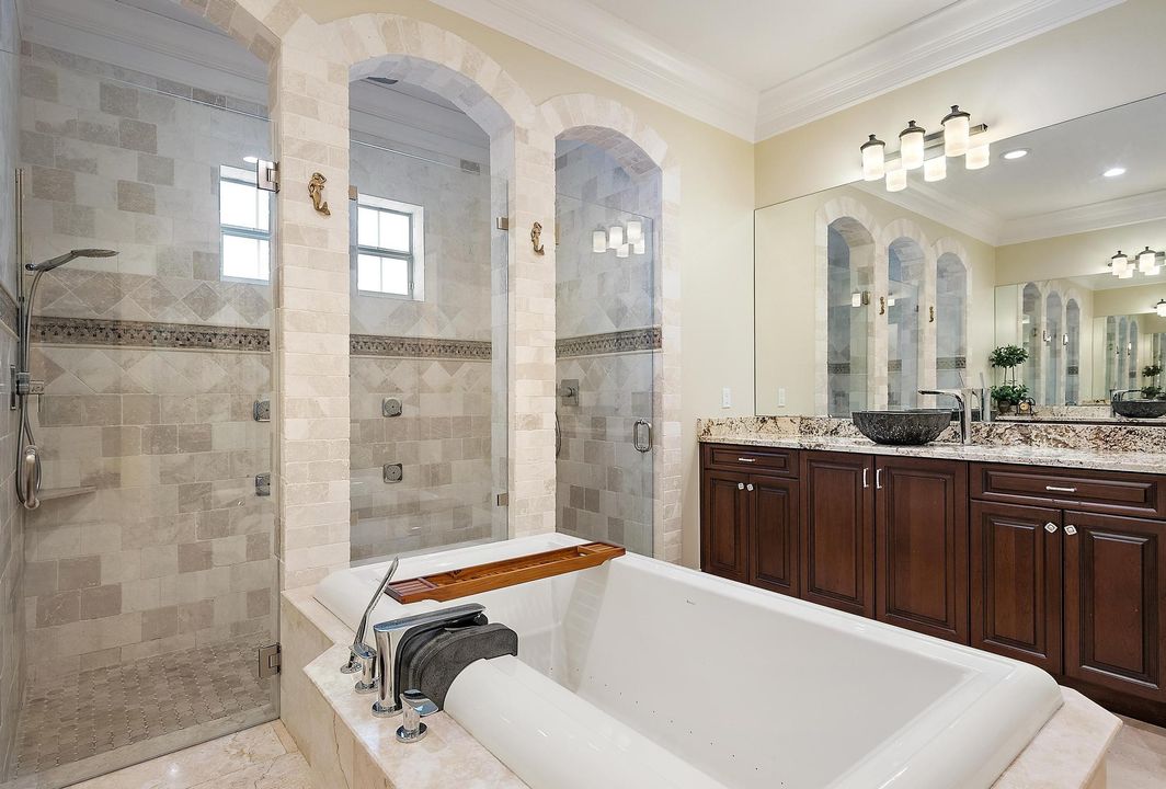 На продажу: $2,599,900 (4 спален, 4 ванн, 3667 Квадратных фут)