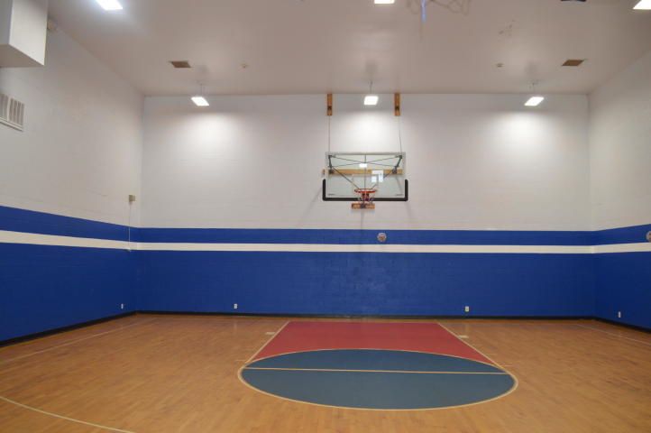 В аренду: $1,800 (2 спален, 1 ванн, 758 Квадратных фут)