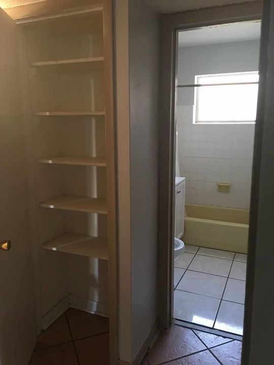 В аренду: $2,000 (3 спален, 2 ванн, 1294 Квадратных фут)