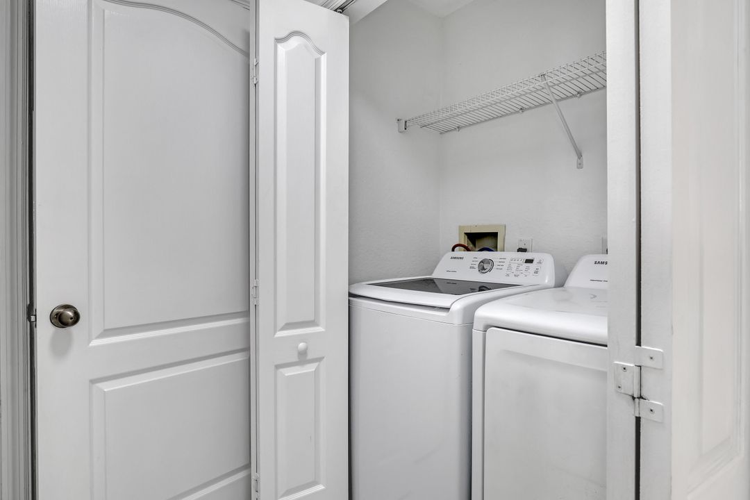 For Rent: $2,850 (2 beds, 2 baths, 1403 Square Feet)