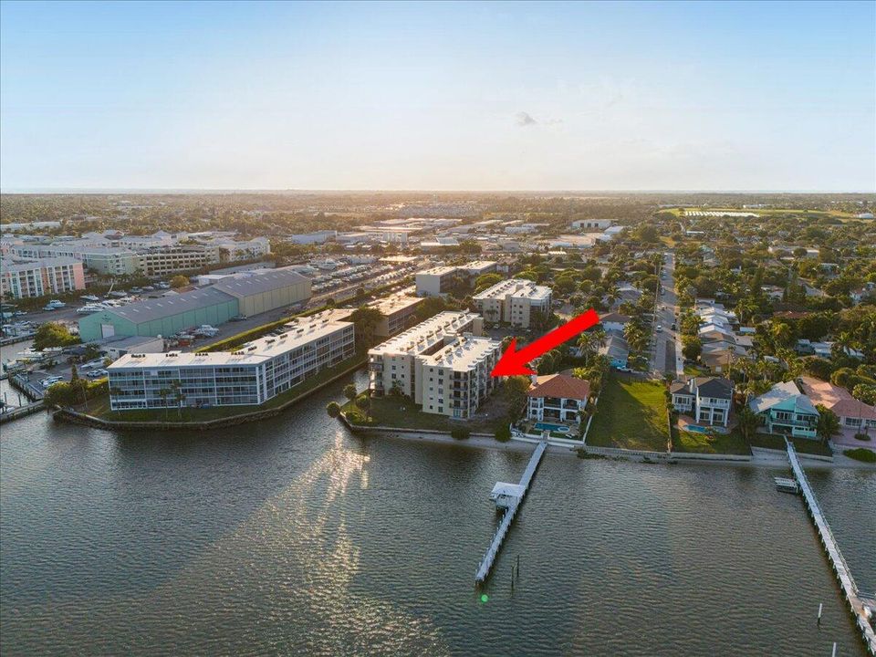 待售: $195,000 (2 贝兹, 2 浴室, 1029 平方英尺)