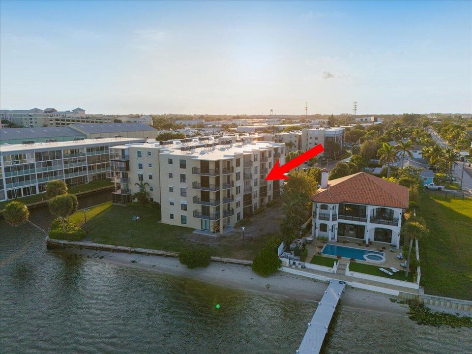 待售: $195,000 (2 贝兹, 2 浴室, 1029 平方英尺)