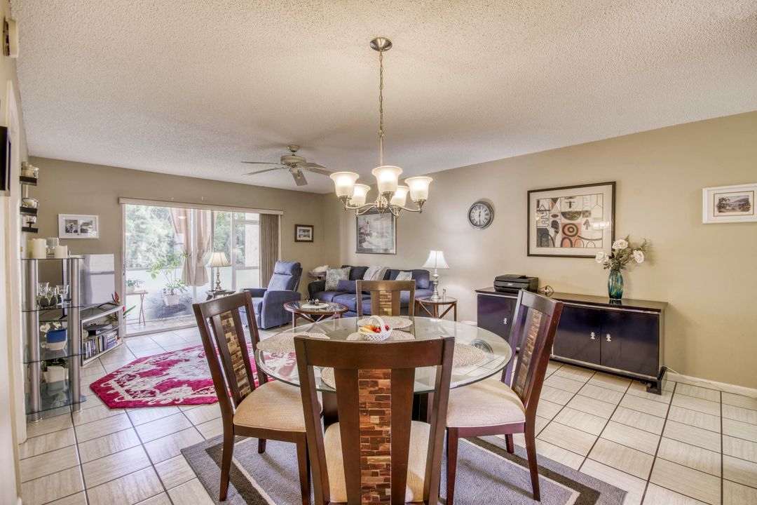 For Sale: $169,900 (2 beds, 2 baths, 1096 Square Feet)