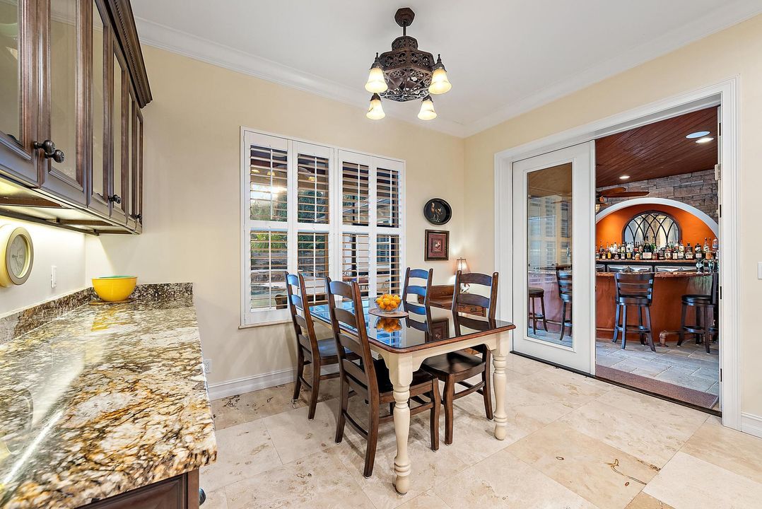 На продажу: $2,599,900 (4 спален, 4 ванн, 3667 Квадратных фут)