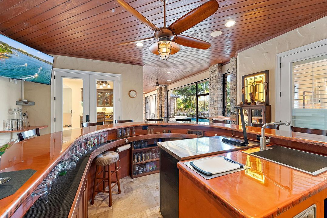 На продажу: $2,599,900 (4 спален, 4 ванн, 3667 Квадратных фут)