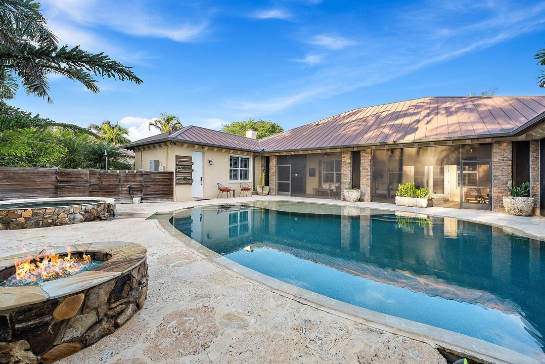 На продажу: $2,599,900 (4 спален, 4 ванн, 3667 Квадратных фут)