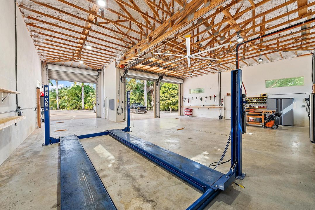 На продажу: $2,599,900 (4 спален, 4 ванн, 3667 Квадратных фут)