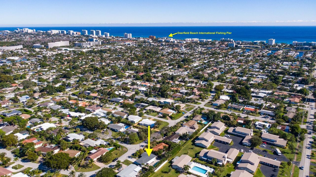 For Sale: $800,000 (3 beds, 2 baths, 1603 Square Feet)