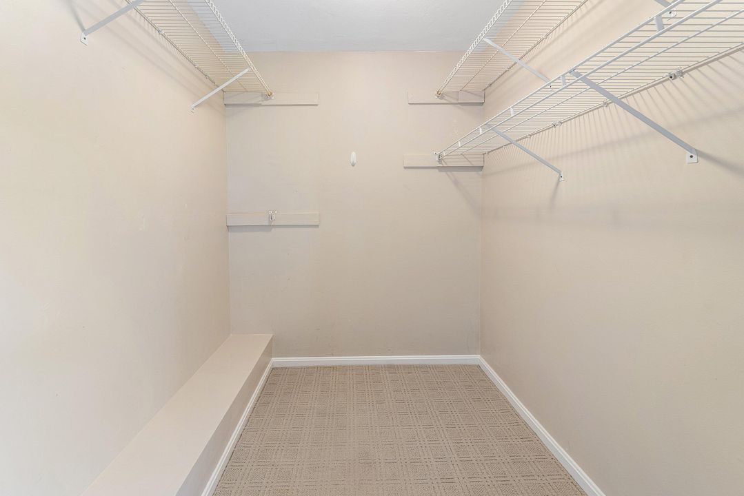 En Venta: $339,900 (2 camas, 2 baños, 1236 Pies cuadrados)