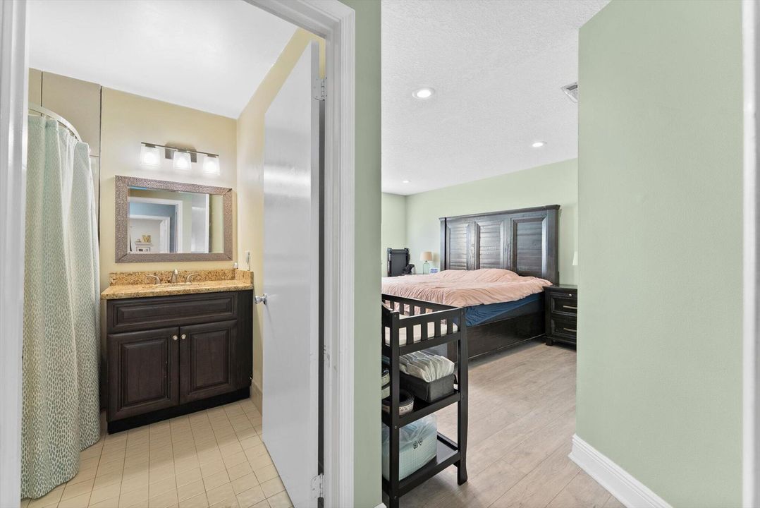 For Sale: $480,000 (3 beds, 2 baths, 1295 Square Feet)