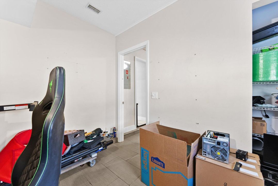 For Sale: $480,000 (3 beds, 2 baths, 1295 Square Feet)