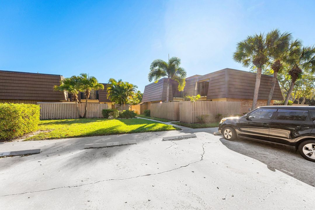 En Venta: $339,900 (2 camas, 2 baños, 1236 Pies cuadrados)