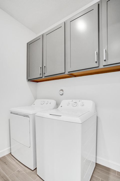 В аренду: $7,500 (5 спален, 3 ванн, 3325 Квадратных фут)