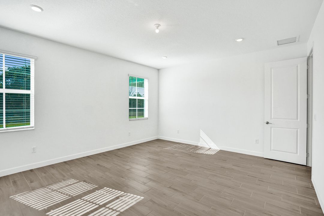 В аренду: $7,500 (5 спален, 3 ванн, 3325 Квадратных фут)