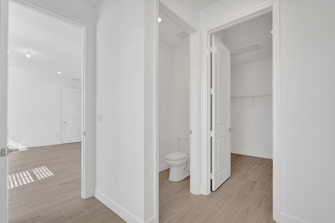 В аренду: $7,500 (5 спален, 3 ванн, 3325 Квадратных фут)