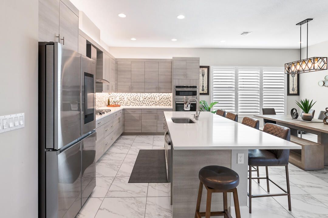 En Venta: $876,000 (3 camas, 3 baños, 2740 Pies cuadrados)