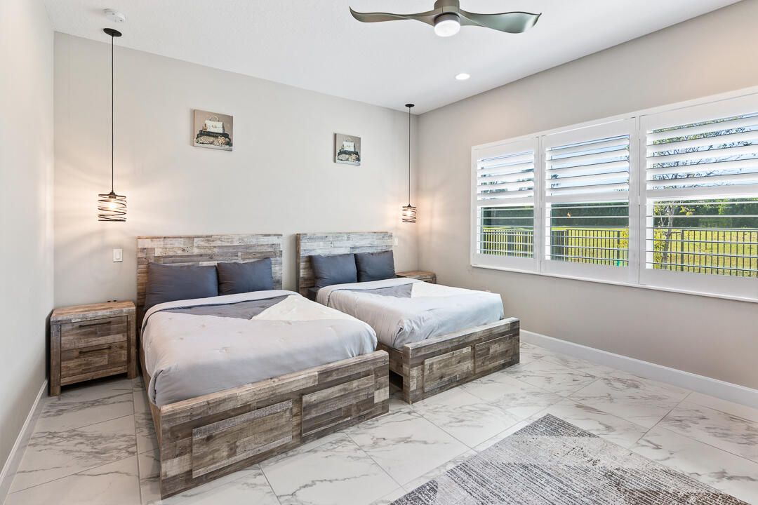 En Venta: $876,000 (3 camas, 3 baños, 2740 Pies cuadrados)