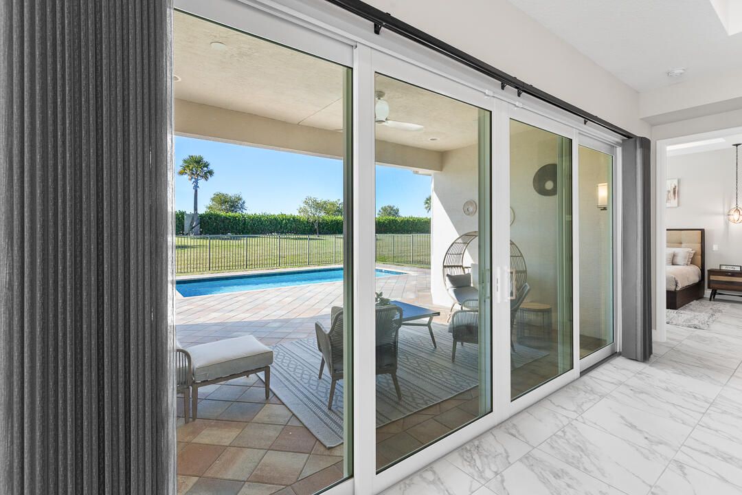 En Venta: $876,000 (3 camas, 3 baños, 2740 Pies cuadrados)