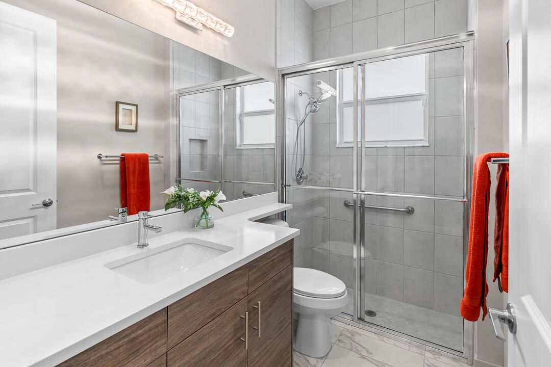 En Venta: $876,000 (3 camas, 3 baños, 2740 Pies cuadrados)