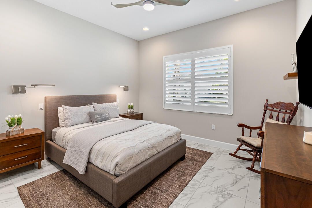 En Venta: $876,000 (3 camas, 3 baños, 2740 Pies cuadrados)