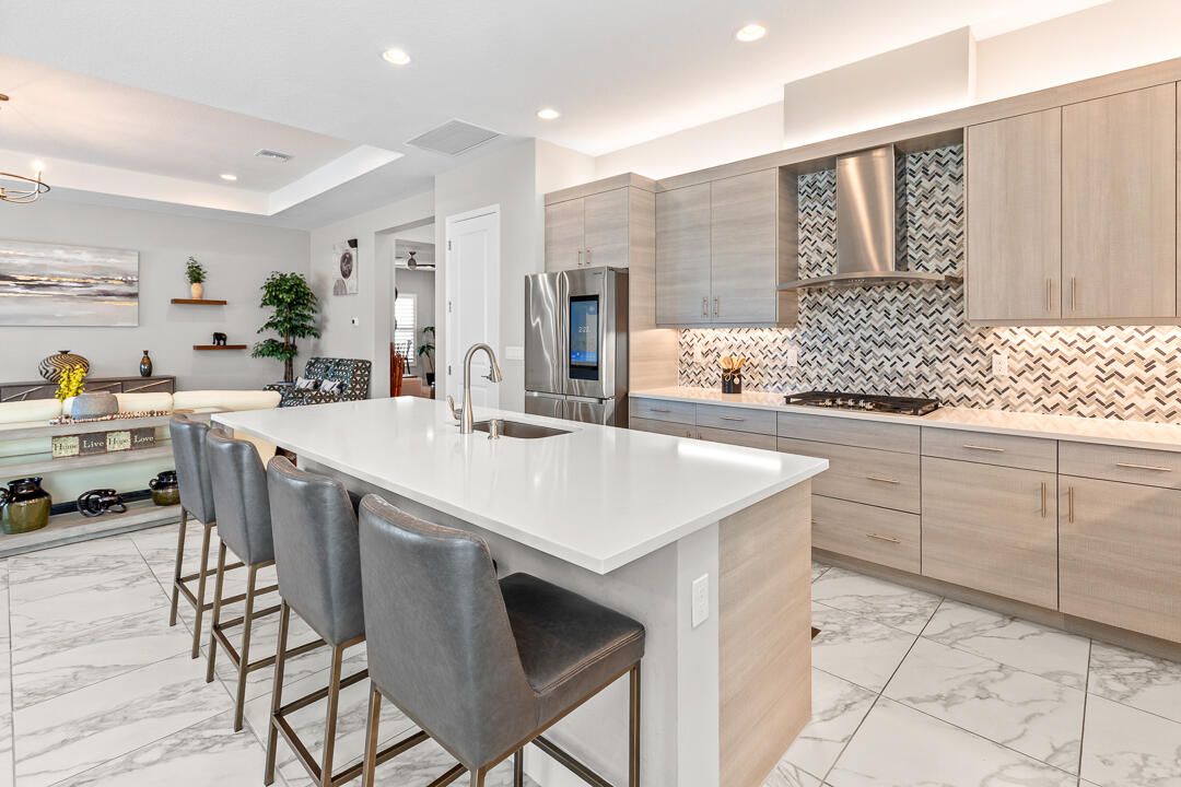 En Venta: $876,000 (3 camas, 3 baños, 2740 Pies cuadrados)