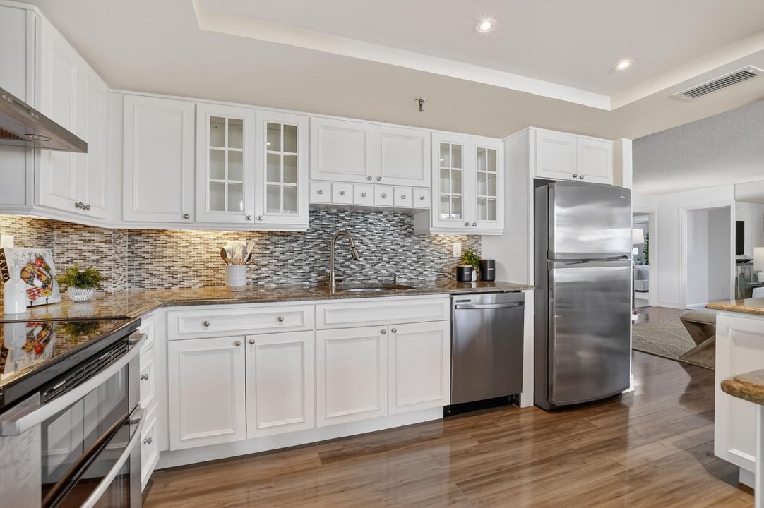 待售: $975,000 (3 贝兹, 2 浴室, 2120 平方英尺)