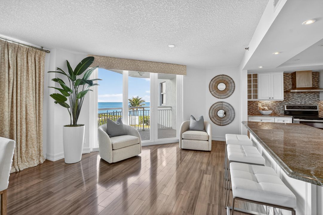 待售: $975,000 (3 贝兹, 2 浴室, 2120 平方英尺)