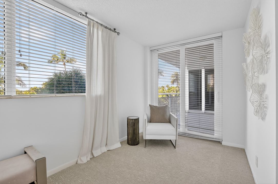 待售: $975,000 (3 贝兹, 2 浴室, 2120 平方英尺)