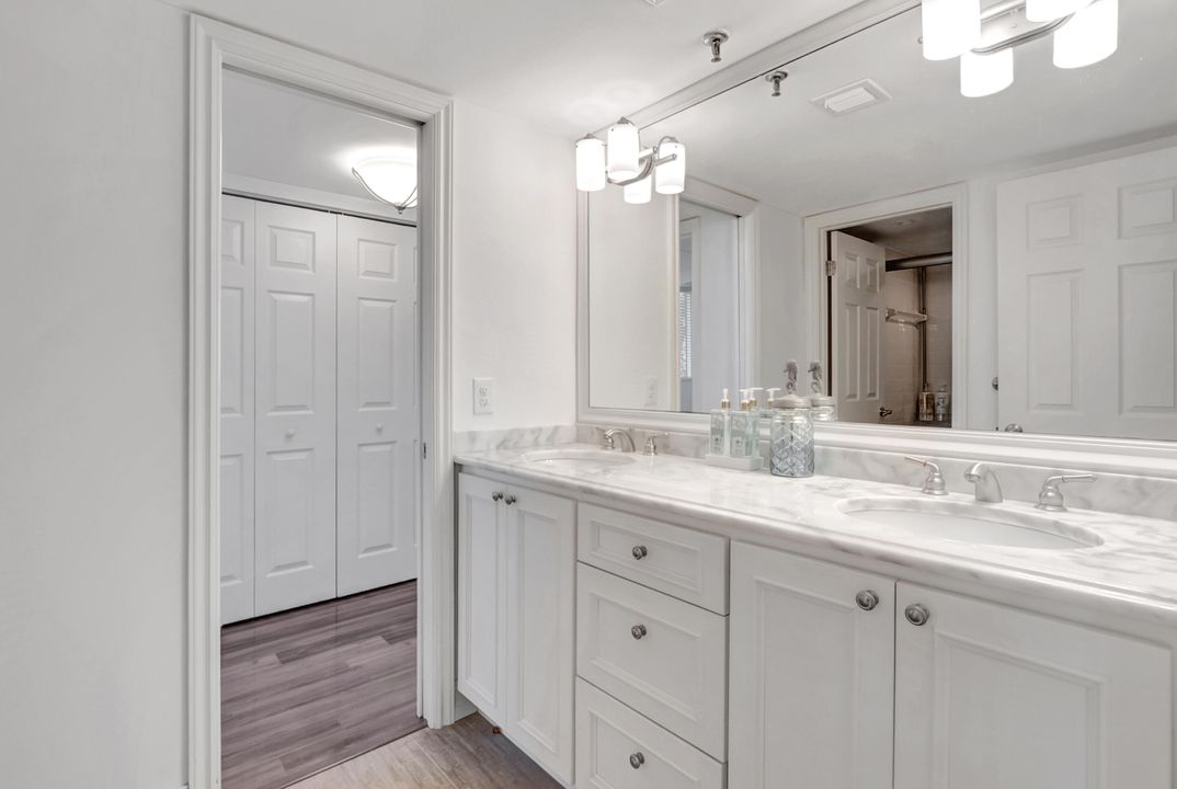 待售: $975,000 (3 贝兹, 2 浴室, 2120 平方英尺)