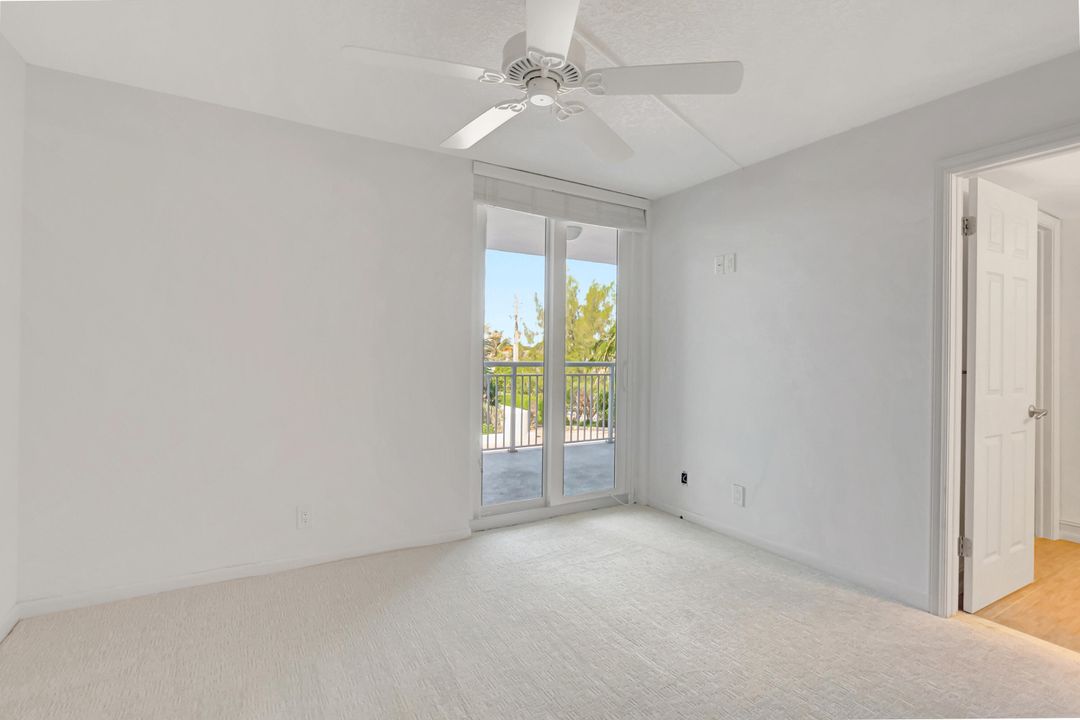 待售: $975,000 (3 贝兹, 2 浴室, 2120 平方英尺)