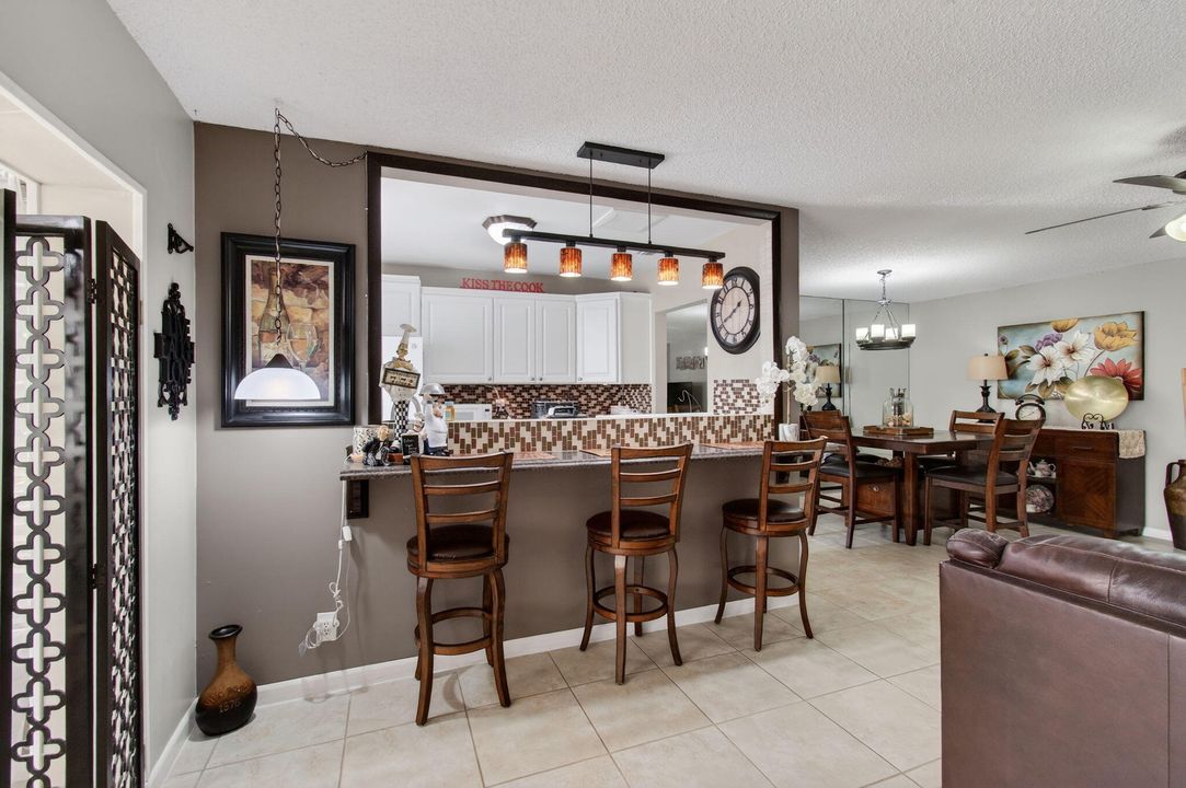 En Venta: $167,000 (1 camas, 2 baños, 1068 Pies cuadrados)