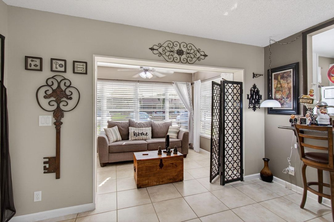 En Venta: $167,000 (1 camas, 2 baños, 1068 Pies cuadrados)