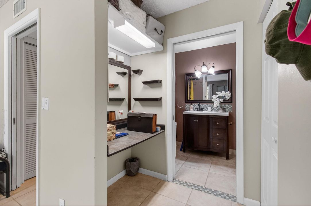 En Venta: $167,000 (1 camas, 2 baños, 1068 Pies cuadrados)