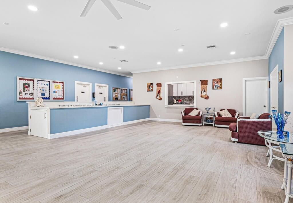 En Venta: $167,000 (1 camas, 2 baños, 1068 Pies cuadrados)